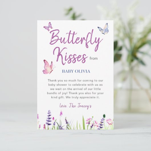 ピンク蝶かわいい紫色の女の子の赤ちゃんシャワー サンキューカード (スタンド正面)