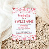 ピンク赤いハートズスイートワンバレンタインファースト誕生日 招待状