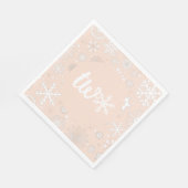 ピンク赤面ウィンターセカンド誕生日スノーフレーク スタンダードランチョンナプキン (角)