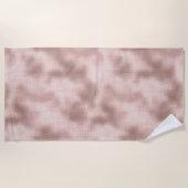 ピンク赤面バラ金ゴールド ビーチタオル (正面)
