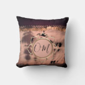 ピンク赤面絞り染めOMロータス クッション (正面)