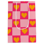 ピンク赤黄色ハート愛市松模様にY2Kパターン ミディアムペーパーバッグ (裏面)