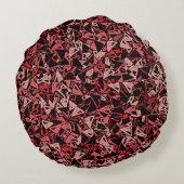 ピンク赤黒三角形シームレスパターン ラウンドクッション (裏面)
