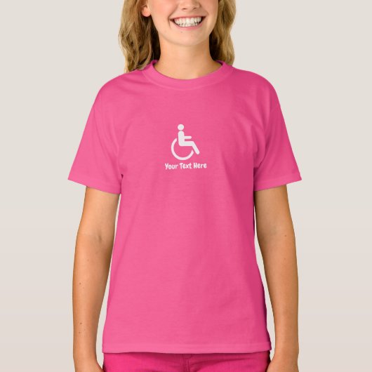 ピンク車椅子 - アクセシビリティ啓発 Tシャツ (正面)