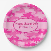 ピンク迷彩柄ネーパーソナライズされたムスイート16誕生日 ペーパープレート (正面)