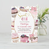 ピンク金ゴールドカップケーキスイートワン誕生日招待状 招待状 (スタンド正面)