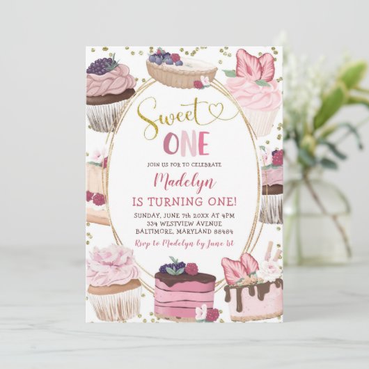 ピンク金ゴールドカップケーキスイートワン誕生日招待状 招待状 (スタンド正面)