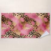 ピンク金ゴールドグラムヒョウ ビーチタオル (正面)
