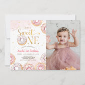 ピンク金ゴールドスイートワンドーナツ1stバースデーフォト 招待状 (正面)