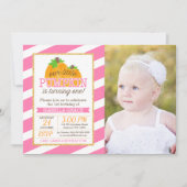 ピンク金ゴールドリトルカボチャガールファースト誕生日写真 招待状 (正面)