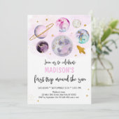 ピンク銀河系ファーストのまわりにトリップザサン誕生日 招待状 (スタンド正面)