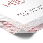 ピンク銀雪片おむつラッフルベビーシャワー ポスター (角)