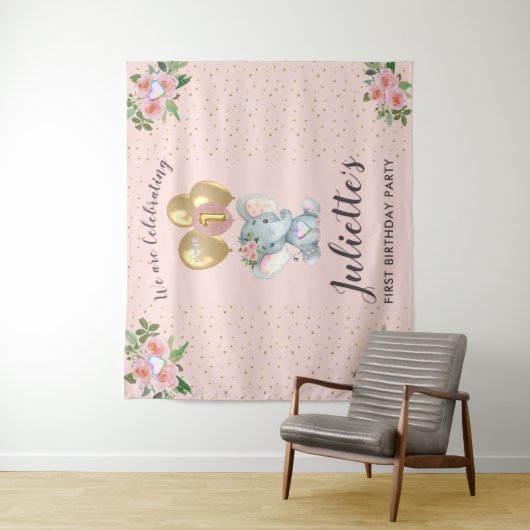 ピンク魅力的フローラ象ファースト誕生日ガール タペストリー (インサイチュ)