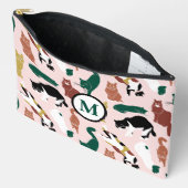 ピンク魅力的色の背景に手書き猫 アクセサリーポーチ (見開き)