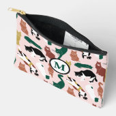 ピンク魅力的色の背景に手書き猫 アクセサリーポーチ (見開き)