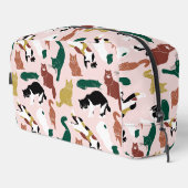 ピンク魅力的色の背景に手書き猫 ドップキット (右コーナー)