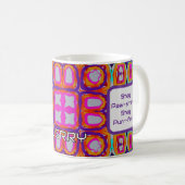 ピンク鮮やかとオレンジの抽象芸術万華鏡のように千変万化するパターン コーヒーマグカップ (正面右)