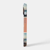 ピンク3枚の写真最高の友達編集可能カラーモノグラム iPhone 15ケース (左側面)