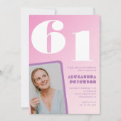 ピンク61歳の誕生日招待状レトロ写真 招待状 (正面)