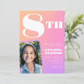 ピンク8歳の誕生日招待状カラフル写真 招待状 (スタンド正面)