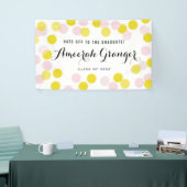 ピンク&イエロー水玉模様紙吹雪卒業 横断幕 (トレードショー)