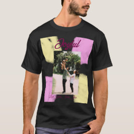 ピンク イエロー 楽しい 休日 写真 家族 レトロ ボホ Tシャツ