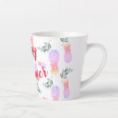 ピンク&オレンジのパイナップルハッピーサマー カフェラテマグ (右)