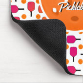 ピンク&オレンジピックボールパドルスピックボールパーティー マウスパッド (コーナー)