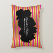 ピンク、オレンジ、フェイク金ゴールドメタリックストライプズ結婚の アクセントクッション (正面(垂直))