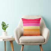 ピンク、オレンジ、黄色の水カラーのストライプ クッション (椅子)