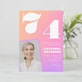 ピンク グラデーション レトロ フォト 74歳の誕生日 招待状 (スタンド正面)