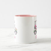 ピンク&グリーンパームビーチゴルフカートパーソナライズされた ツートーンマグカップ (中央)