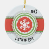 ピンク&グリーンメリークリスマス日付写真 セラミックオーナメント (正面)