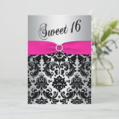ピンク、シルバー、ブラックのダマスク・スイート16招待状 招待状 (スタンド正面)