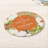 ピンク、ティール(緑がかった色)+蘭の熱帯フローラの日付を保存 ラウンドペーパーコースター (アングル)