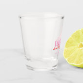 ピンク デイズド＆エンゲイジド ブライズメイド パーティー ショット グラス (左)