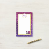 ピンク&パープルきらめくグリッター宝石モノグラム ポストイット (デスク上)