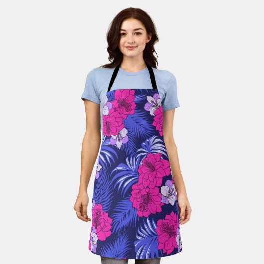 ピンク&パープルトロピカル – 明るいハイビスカスデザイン エプロン (着用した状態)