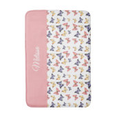 ピンク パープル バタフライ モノグラム 名前 バスマット (正面縦)