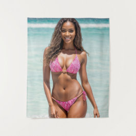 ピンク・ビキニの美しい黒人女性 タペストリー