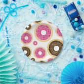 ピンク&ブラウン散水ドーナツ誕生日モダンパーティー ペーパープレート (パーティー)