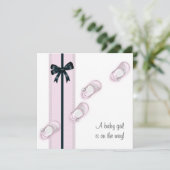 ピンク&ブラックベビーシューズシャワー招待状 招待状 (スタンド正面)