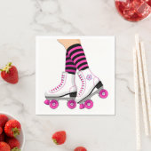 ピンク&ブラックローラースケートスケートで滑る誕生日パーティー スタンダードカクテルナプキン (インサイチュ)