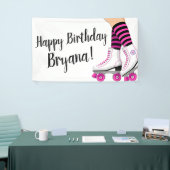 ピンク&ブラックローラースケートスケートで滑る誕生日パーティー 横断幕 (トレードショー)