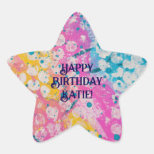 ピンク、ブルー、イエローの抽象デザイン