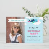 ピンク、ブルー、ティール(緑がかった色)飛行機の誕生日パーティー 招待状 (スタンド正面)
