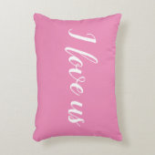 ピンク&ホワイトの「私は私たちを愛かわいらししている」 アクセントクッション (正面(垂直))