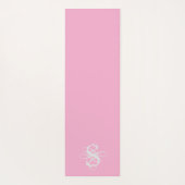 ピンク&ホワイト渦巻形のイニシャルモノグラム ヨガマット (裏面)