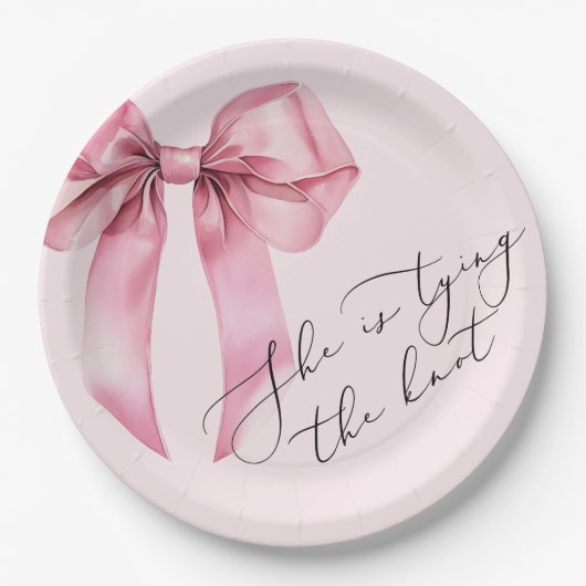 ピンク・ボウ・ブライダルシャワーのために花嫁が結婚式の約束をしているところです ペーパープレート (正面)