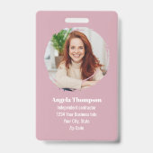 ピンク モダン フォト QR コード 従業員 バッジ (表面)
